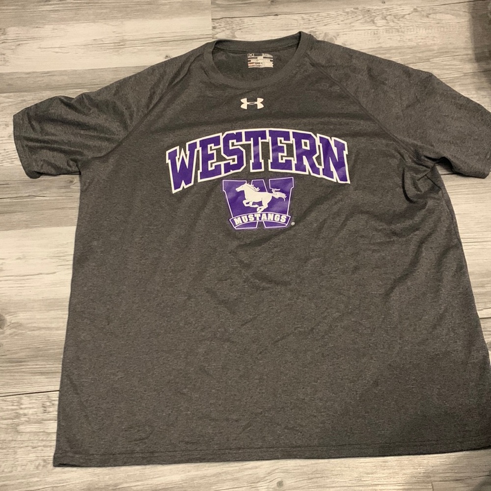 Men’s size extra large western tee
